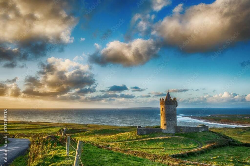 Elegant Lahinch/ Liscannor Cottage 3B 3Br ภายนอก รูปภาพ