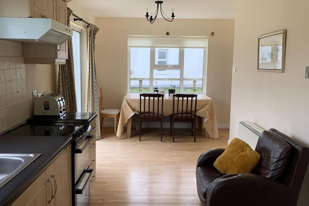 Elegant Lahinch/ Liscannor Cottage 3B 3Br ภายนอก รูปภาพ